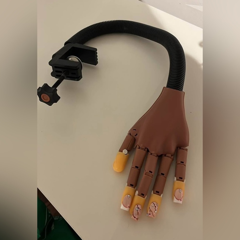 Flexible Mannequin Hand with Clamp for nail techs